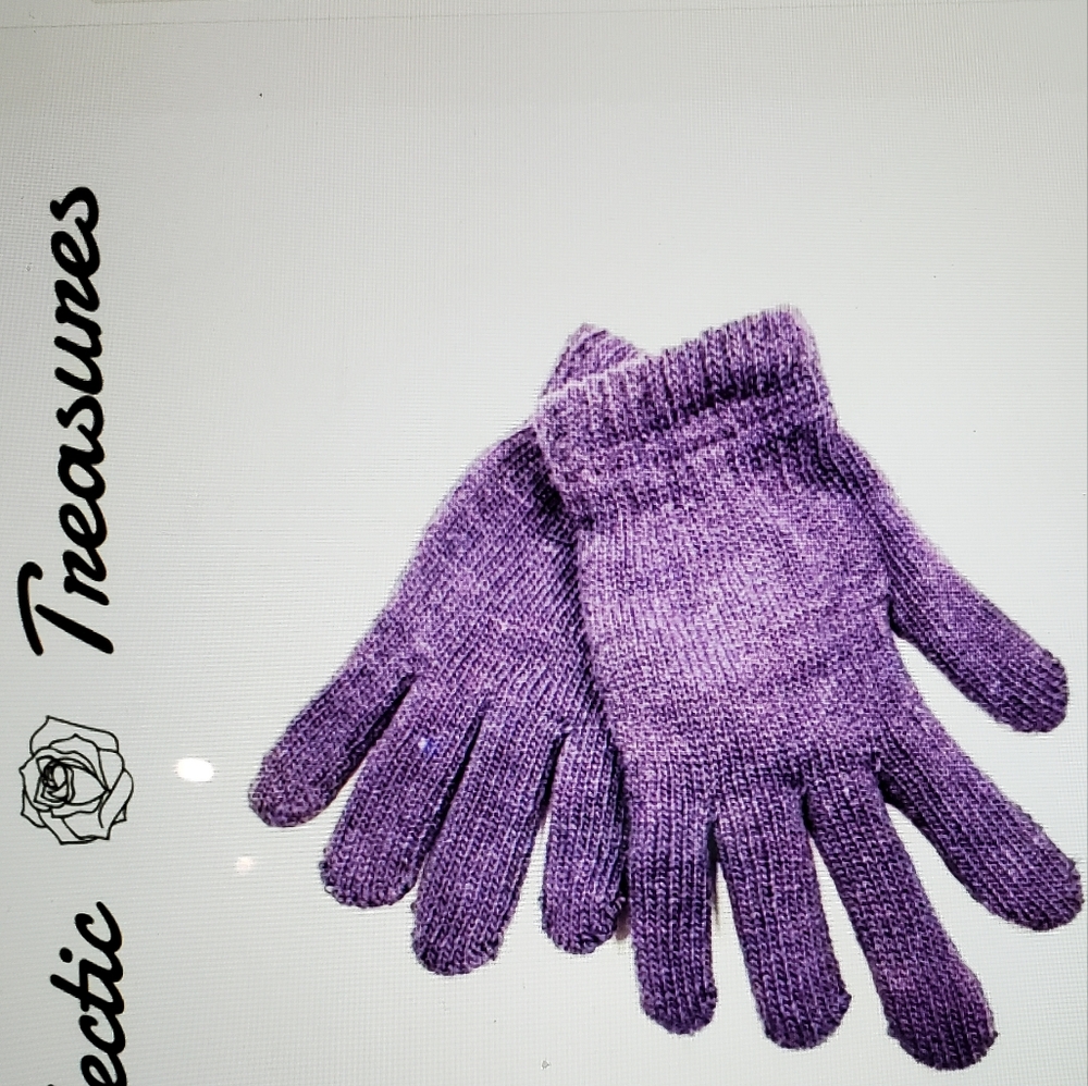 Eclectic Treasures Purple Knit Gloves - Picture 2 of 2
